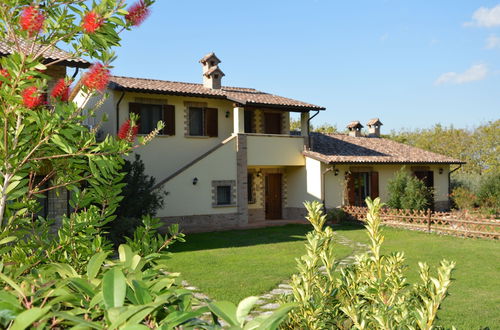 Foto 6 - Stunning Vacation Rental in Provincia di Perugia, Italy