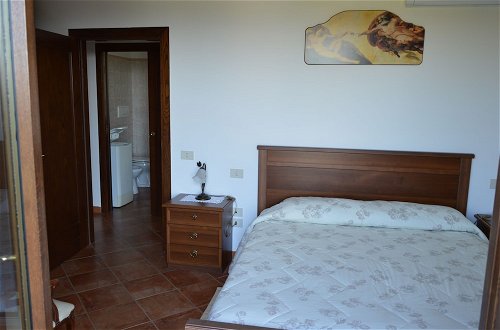 Photo 2 - Stunning Vacation Rental in Provincia di Perugia, Italy
