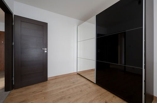 Photo 3 - Apartment Dmowskiego by Renters Prestige