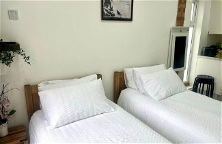Photo 1 - Nice And Cosy Large Studio Near Luton Airport