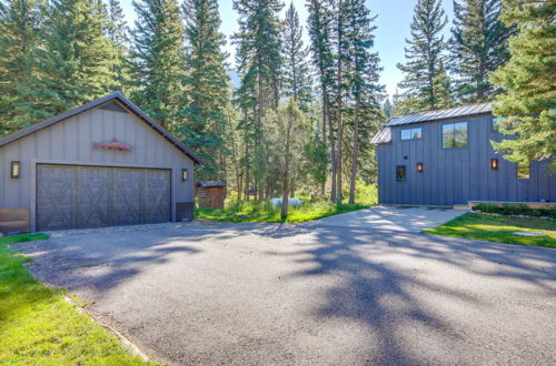 Photo 21 - Modern Riverfront Home: 6 Mi to Big Sky Town