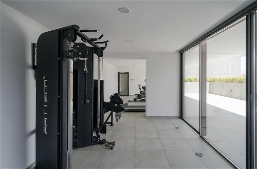 Photo 28 - Brand New Luxury Modern 3 Bed 3 Bath Apartment With Pool Gym by Ideal Homes
