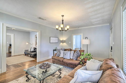 Photo 18 - Elegant Houston Retreat < 2 Mi To Downtown