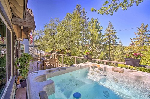 Photo 18 - Chic Lake House w/ Furnished Deck & Hot Tub