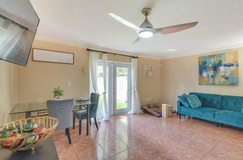 Foto 16 - Opa-locka Townhome, 15 Mi to Miami Beach