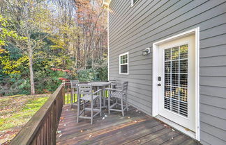 Foto 1 - Banner Elk Townhome w/ Private Deck: Near Hiking