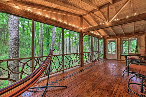 Photo 10 - Tranquil Greentown Cabin w/ Screened Porch