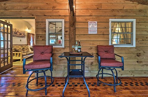 Photo 2 - Tranquil Greentown Cabin w/ Screened Porch