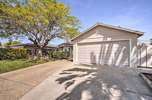 Foto 6 - Family Home in Walkable Area Near Silicon Valley