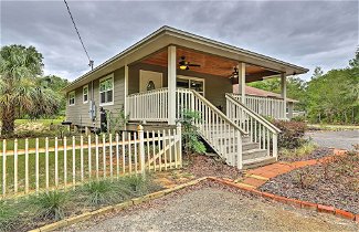 Foto 2 - Crystal River Cottage on 1 Acre w/ Deck & Porch