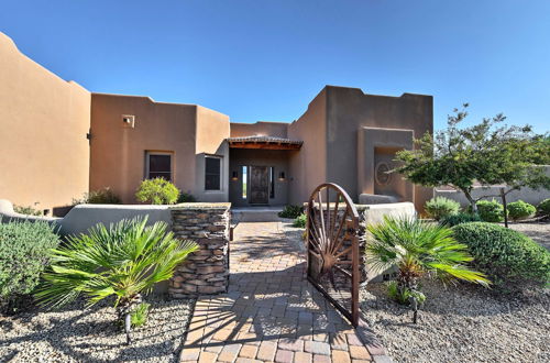 Foto 9 - Scottsdale Home: Pickleball, Heated Pool & Hot Tub