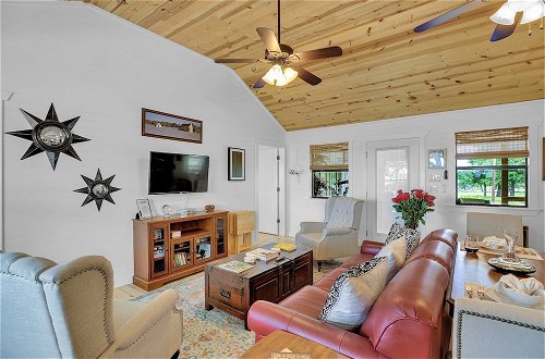 Photo 12 - Luxurious Cottage on 3-acre's in Fred Wine Country