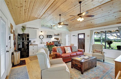 Photo 11 - Luxurious Cottage on 3-acre's in Fred Wine Country
