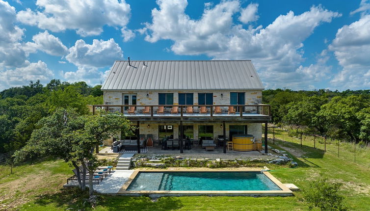 Foto 1 - The Point Serene Hill Country Views With Pool & Hot Tub