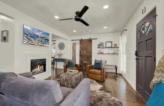 Southern Charm - Near Main With Hot Tub - Foto 12