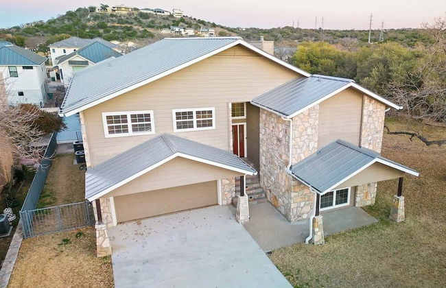 Luxury on Lake LBJ With Hot Tub Firepit & Boat Slip - Foto 45