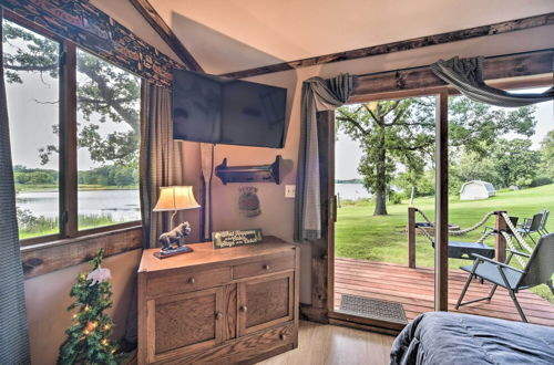 Foto 34 - Quiet Lakeside Cabin: Patio & Stunning Views