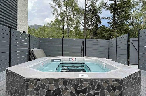 Photo 7 - New Luxury Condo River View Sounds Patio Hot Tub