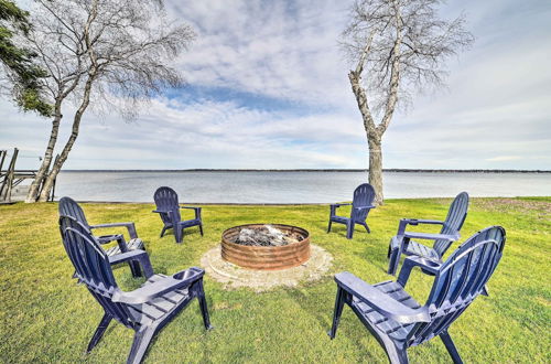 Foto 1 - Houghton Lake Cottage w/ New Private Deck