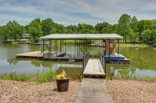 Foto 27 - 'lazy RS Lakehouse' w/ Private Hot Tub & Boat Dock