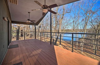 Foto 3 - Mod Table Rock Lake Home w/ Lake Access, Deck