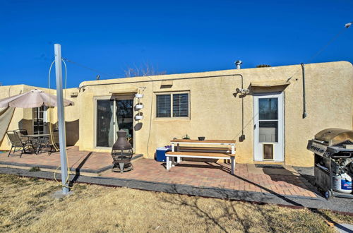 Photo 13 - Vibrant ABQ Adobe Den: Mtn Views, Walk to Park