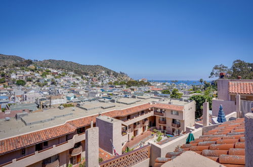 Photo 2 - Family-friendly Avalon Penthouse w/ Ocean View