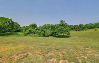 Photo 3 - Charming Smiths Grove Home Near Cave Tours