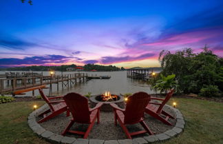 Photo 1 - 'commodore Bay Waterfront Home on Lake Norman