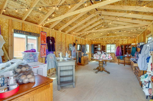Photo 10 - Mountain-view Montana Rental Cabin on Alpaca Farm