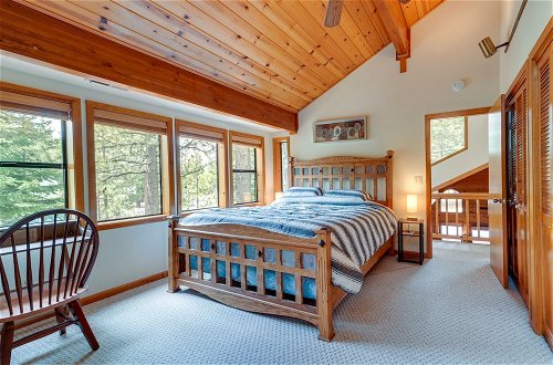 Photo 24 - Tranquil Truckee Cabin Getaway w/ Private Hot Tub