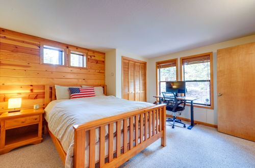 Photo 25 - Tranquil Truckee Cabin Getaway w/ Private Hot Tub