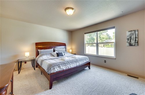 Photo 6 - Colorado Springs Townhome w/ Game Room & Grill