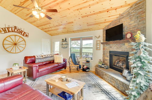 Photo 1 - North Carolina Cabin - Pool Table & Mountain Views