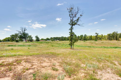 Photo 5 - Tiny Vacation Rental Home ~ 12 Mi to Lake Fork