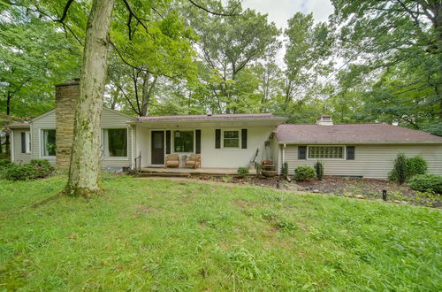 Photo 19 - Stylish Willoughby Hills Retreat w/ Fireplace