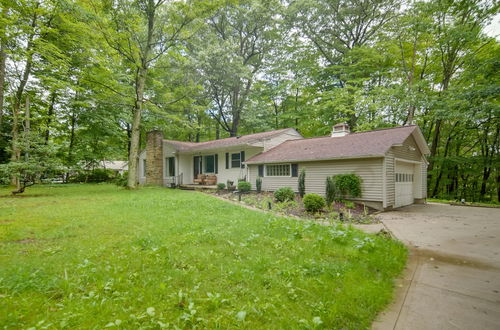 Photo 25 - Stylish Willoughby Hills Retreat w/ Fireplace