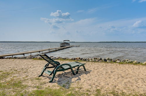 Foto 17 - Saint Helen Lake House w/ Private Beach & Fire Pit