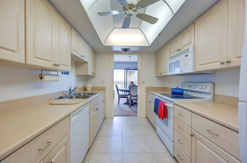 Photo 18 - Marco Island Condo w/ Resort-style Amenities