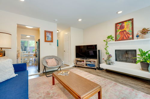 Photo 17 - Beautiful Boulder Townhome: Walk to CU & Pearl St