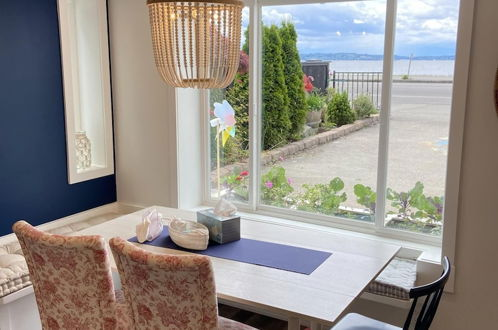 Photo 6 - 2BR 2BA Alki Beach Waterfront Retreat Extended Stay