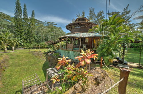 Foto 12 - Tropical Cabana w/ Deck, Hot Tub & Lush Scenery