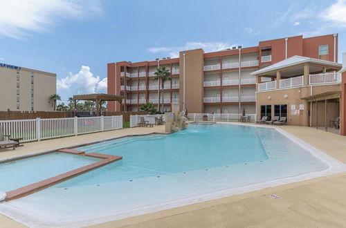 Photo 1 - Casual Condo Near Beach w/ Pools, hot tub & Grill