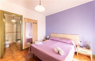 Photo 3 - Quaint Residence I Mirti Bianchi 2 Bedroom Apartment Sleeps 6 Nym0499