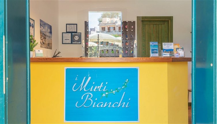 Foto 1 - Quaint Residence I Mirti Bianchi 2 Bedroom Apartment Sleeps 6 Trilo 6