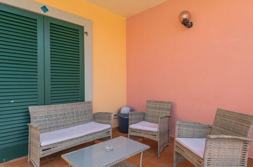 Foto 50 - Quaint Residence I Mirti Bianchi 2 Bedroom Apartment Sleeps 6 No0497