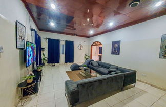 Photo 3 - The Retreat Emerald Apartments Close to the Beach