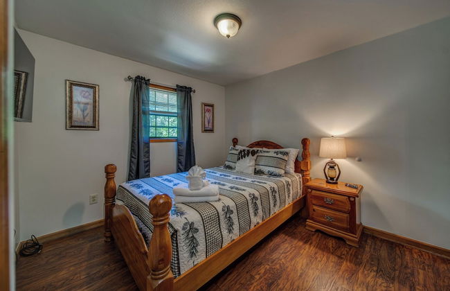 Lonestar Lodge - Photo 4