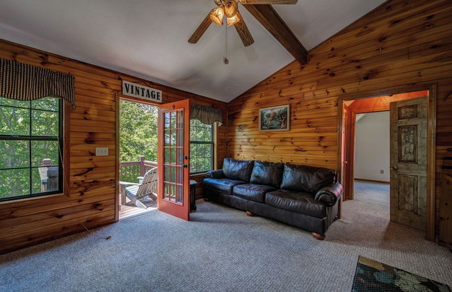 Lonestar Lodge - Photo 24