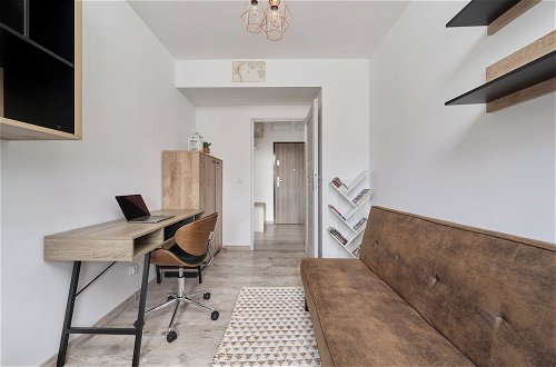 Photo 20 - Spacious Apartment by Renters